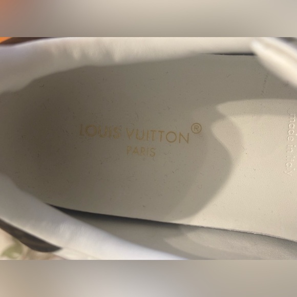 Authentic Louis Vuitton White Time Out Debossed Logo Sneakers 37 1/2 (7.5) - Picture 10 of 11